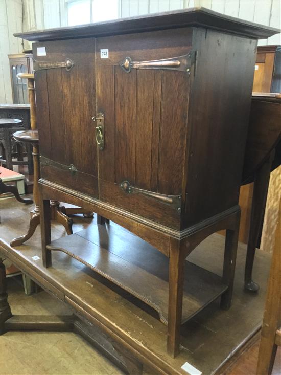 Oak cabinet with shelf under